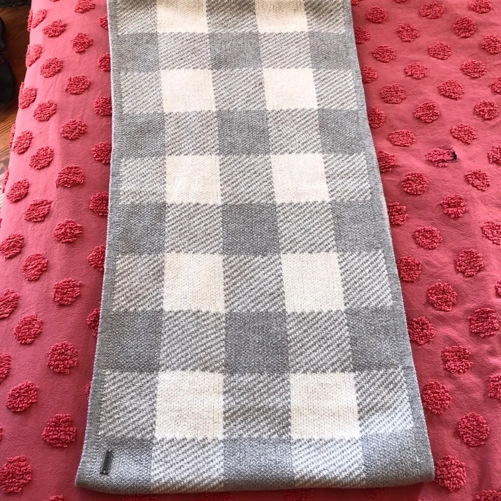 Tommy Hilfiger knit infinity scarf